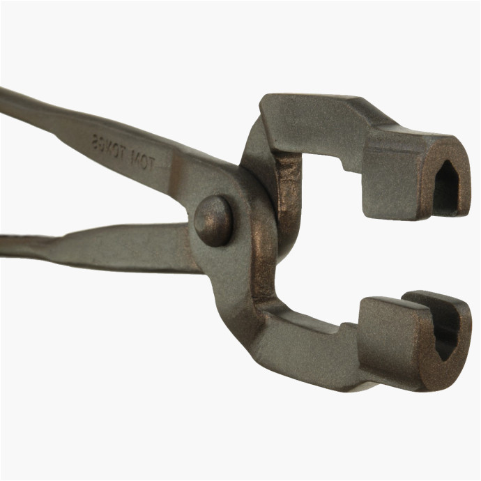 Tongs of blacksmith for knife blades