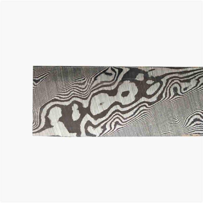 Acier damas carbone forgé DSC - Twist