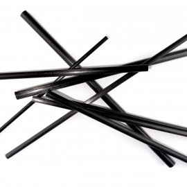 Rivets en fibre de carbone pour couteaux