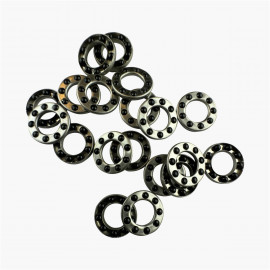 Ceramic ball bearings for folding knives